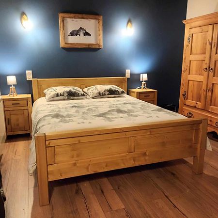 Chambres D'Hote Des 3 Marches Ламура Екстериор снимка