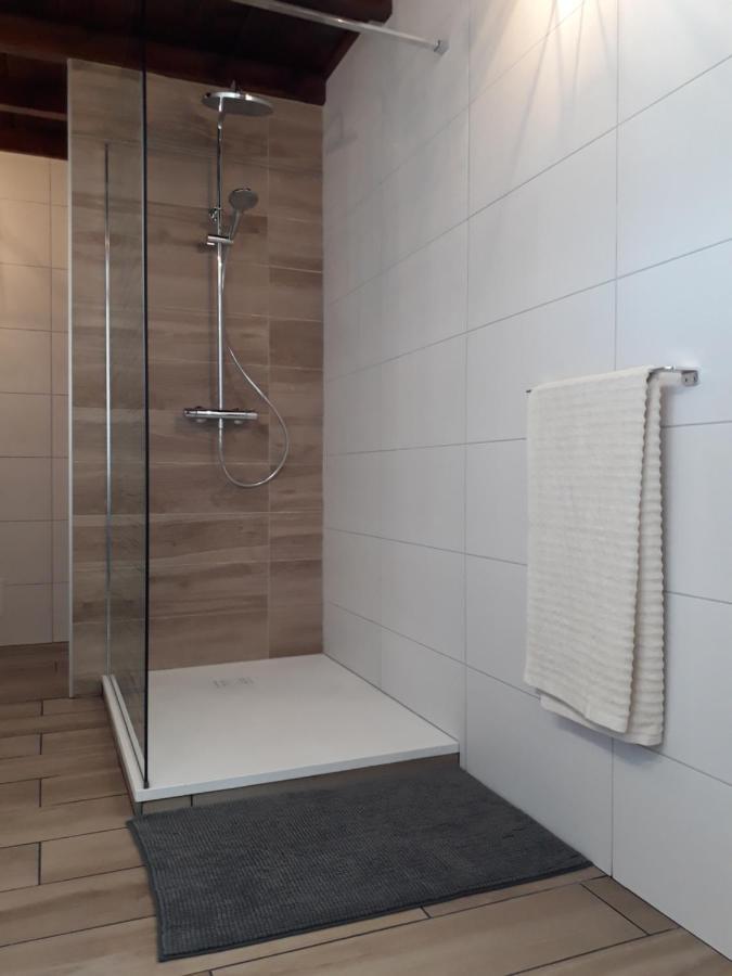Chambres D'Hote Des 3 Marches Ламура Екстериор снимка